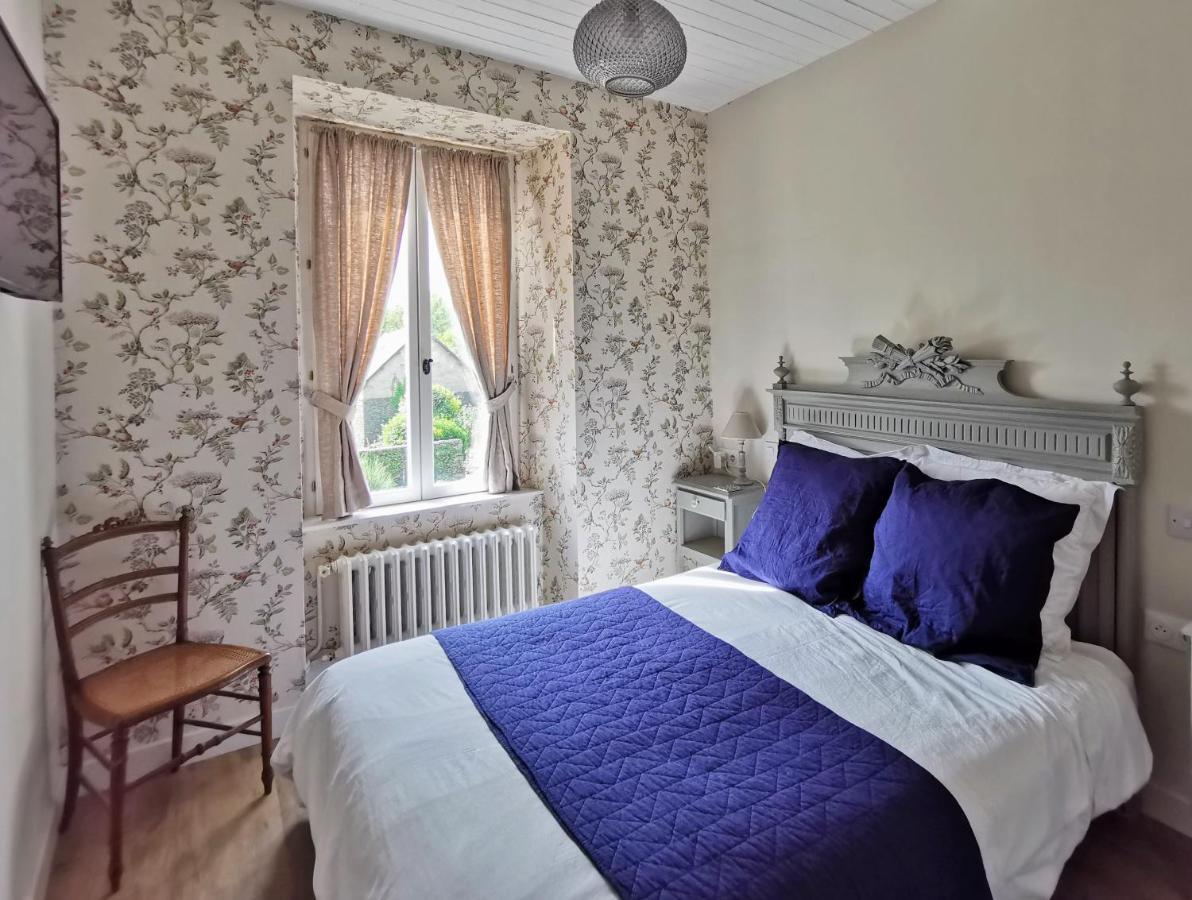'Les Portes Bleues' Chambres D'Hotes Langourlay Exterior foto